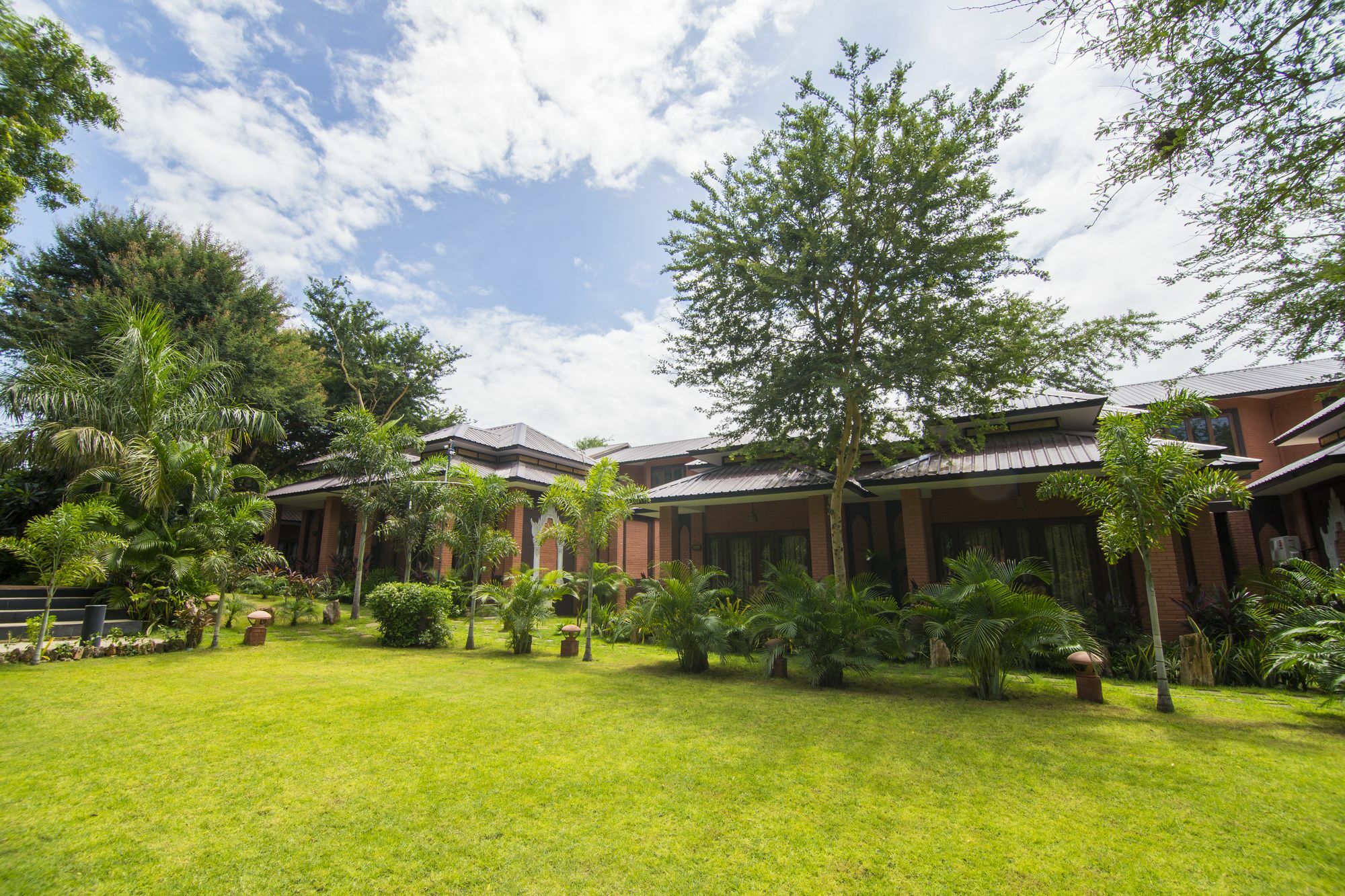 Bawga Theiddhi Hotel Баган Екстер'єр фото